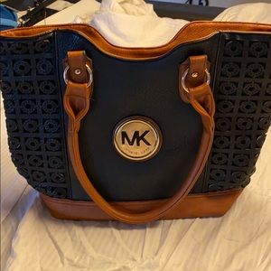 Used MK Purse. (Not Real)
